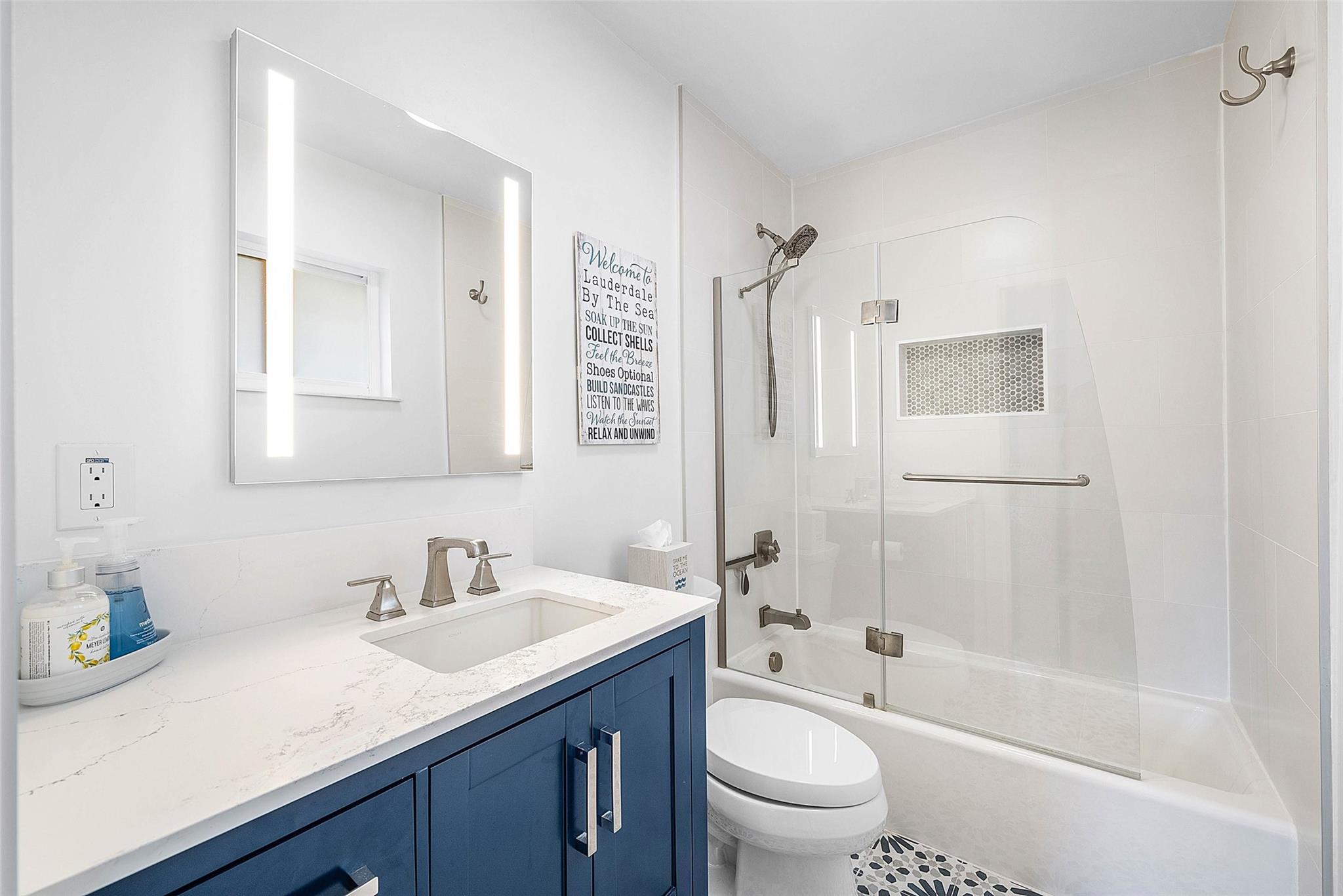 LAUDERDALE SURF & YACHT E - Residential