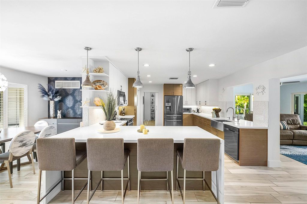 Photo of 255 Imperial Lane, Lauderdale By The Sea, FL 33308 (MLS # F10538936)