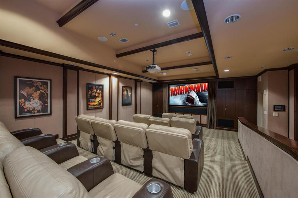 TWO CITY PLAZA - Residential