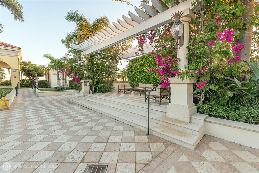 TWO CITY PLAZA - Residential