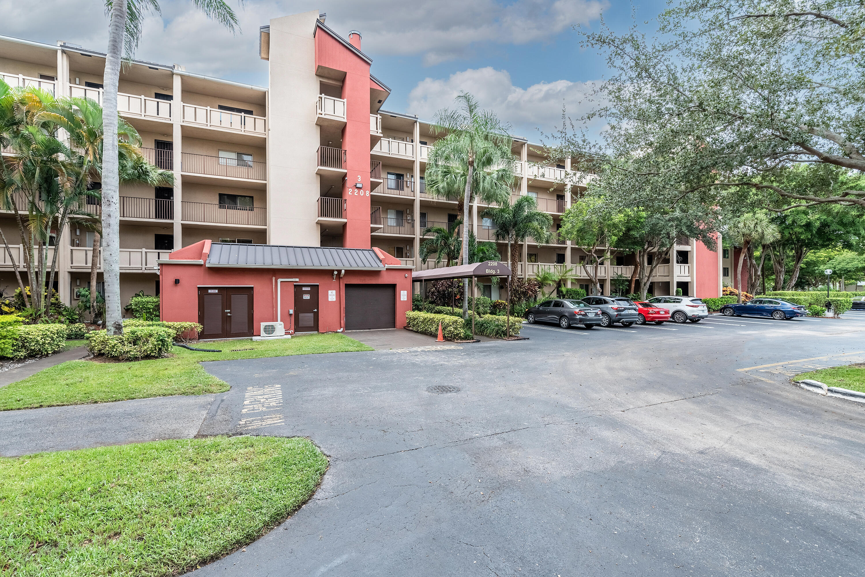 CYPRESS BEND CONDOMINIUM II - Residential