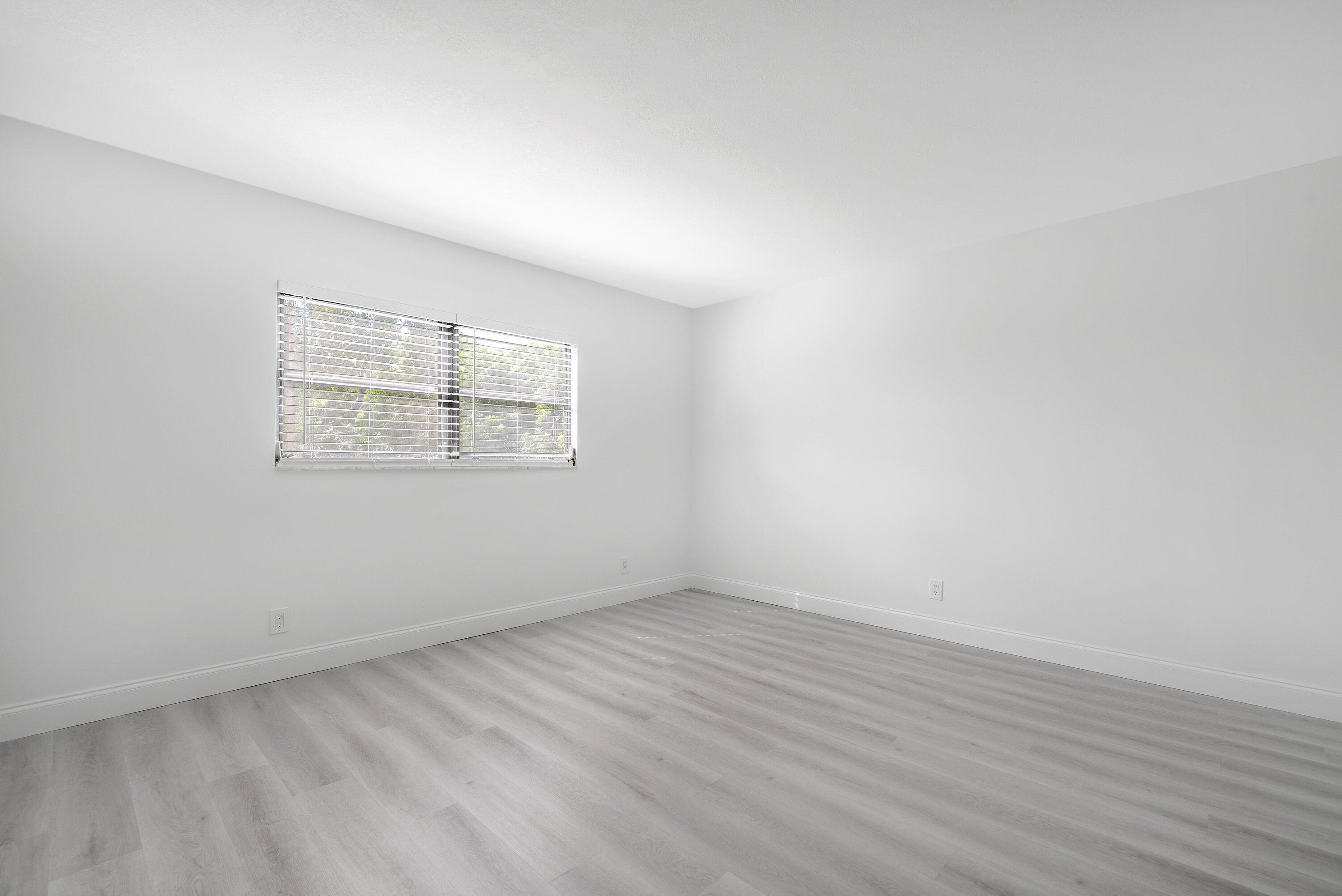 CYPRESS BEND CONDOMINIUM II - Residential