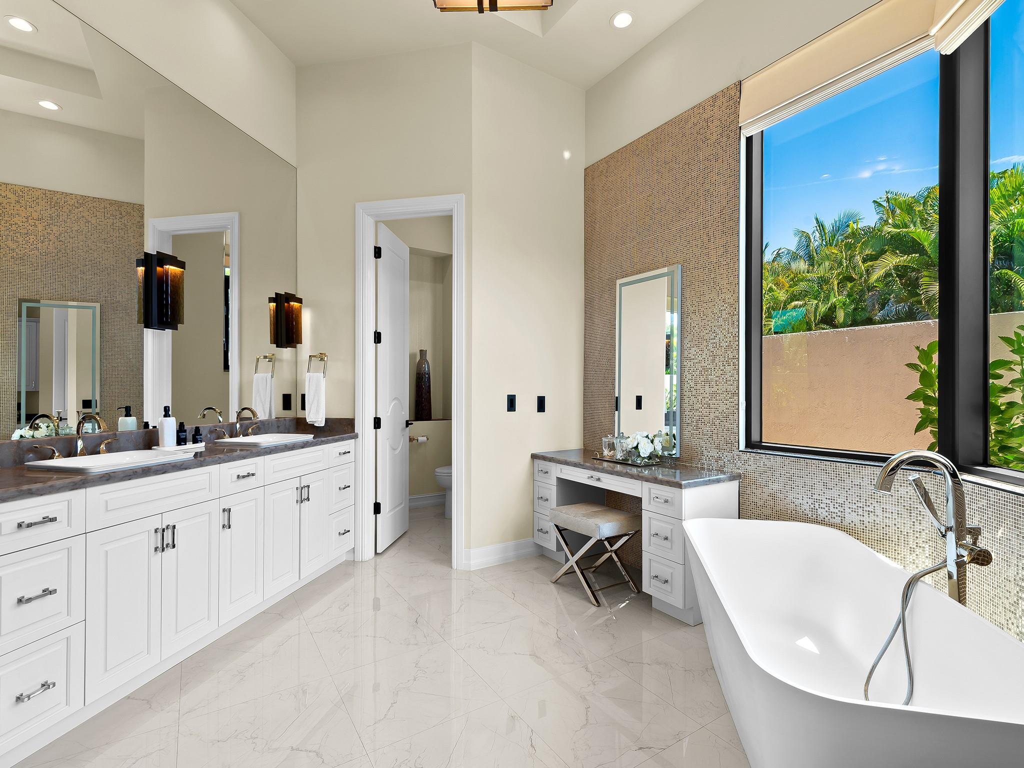 OAK HOLLOW ESTATES - Residential