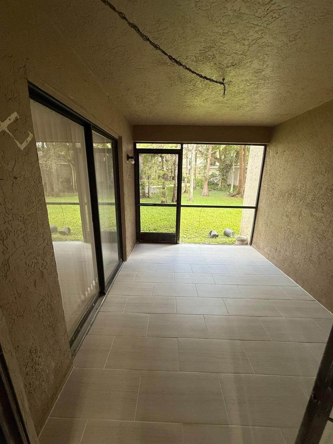 RAMBLEWOOD COURT - Residential