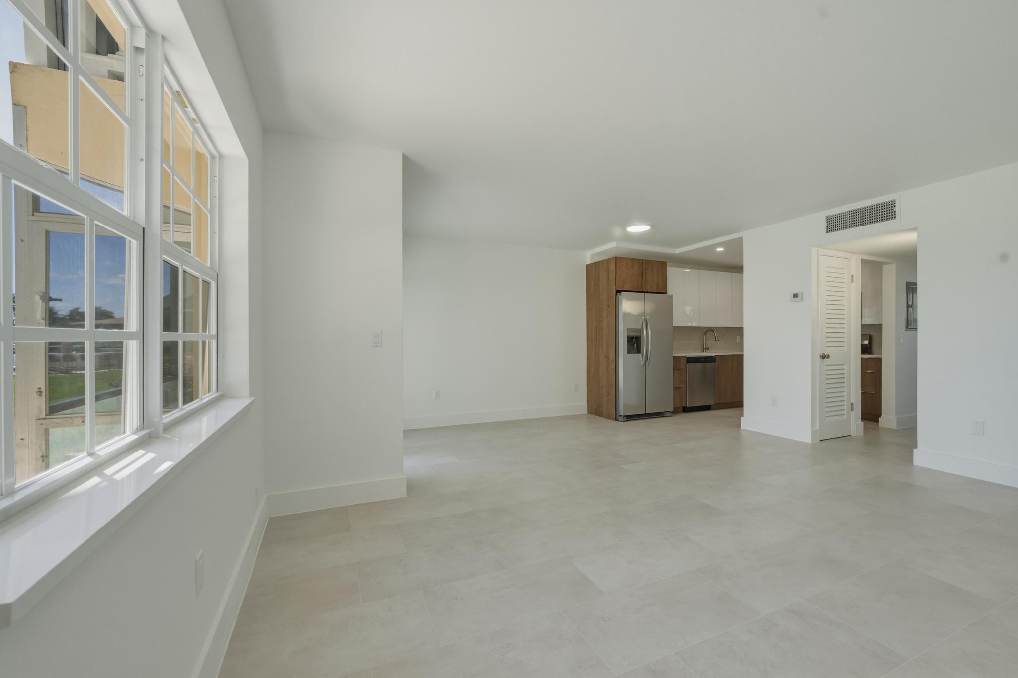 700 Pine Drive 105