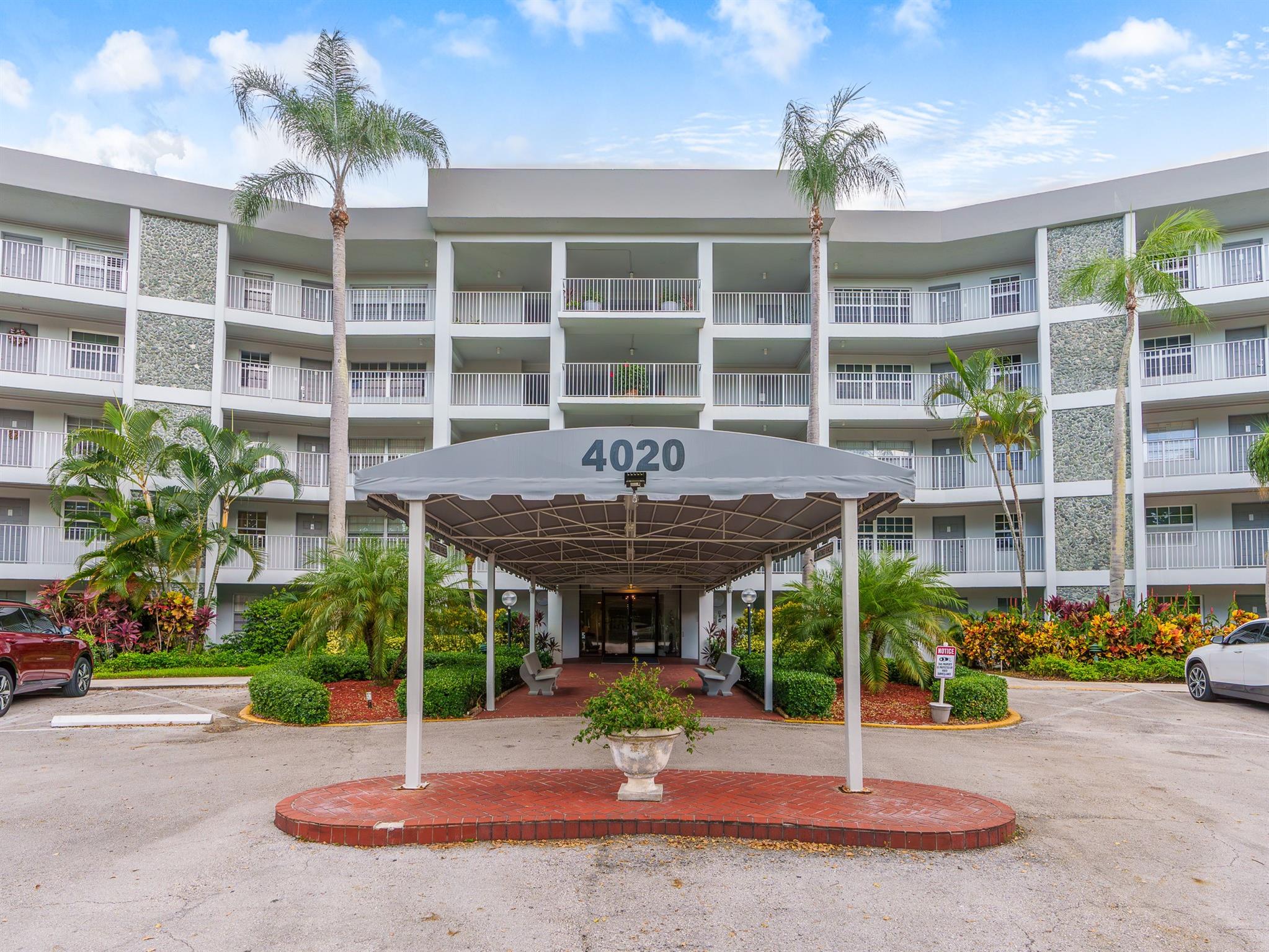 4020 W Palm Aire Dr 407