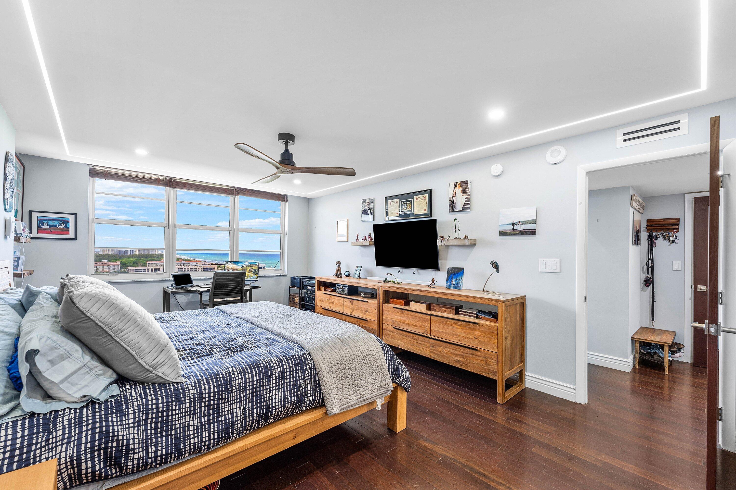 BOCA TOWERS CONDO PORTION - Residential