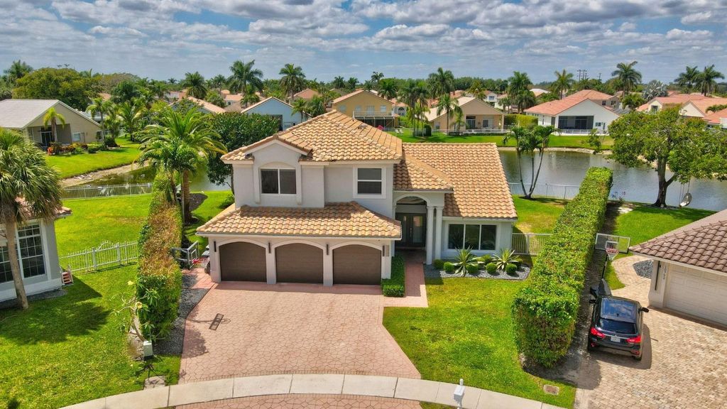 Photo of 10784 Queen Palm Court, Boca Raton, FL 33498 (MLS # F10496721)