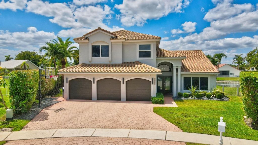 Photo of 10784 Queen Palm Court, Boca Raton, FL 33498 (MLS # F10496721)