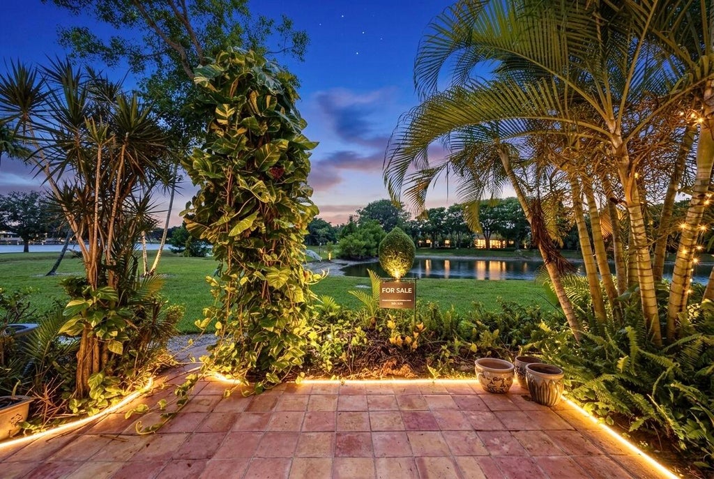 Photo of 6654 Villa Sonrisa Drive #412, Boca Raton, FL 33433 (MLS # B26011245)