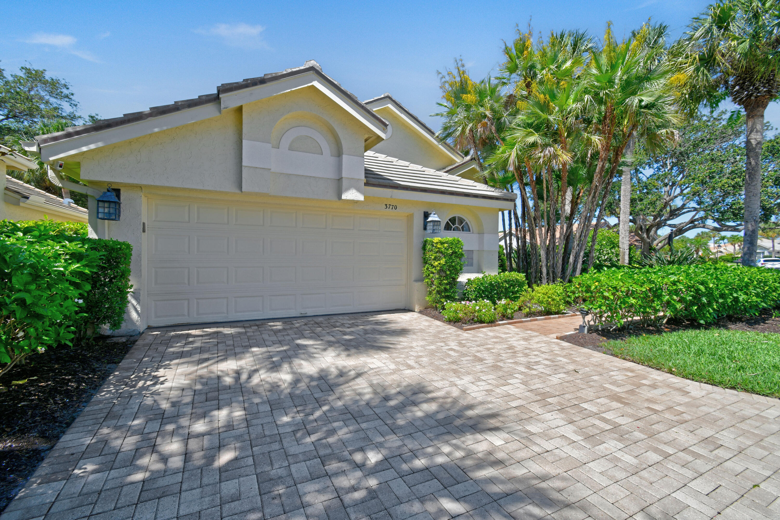 SHEARWATER AT JONATHANS LANDING - Residential