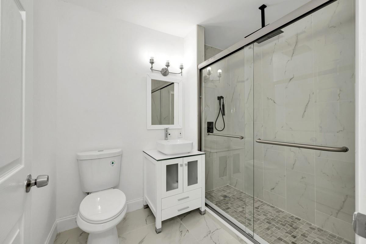 Springbank Park Sec 2 69- - Residential