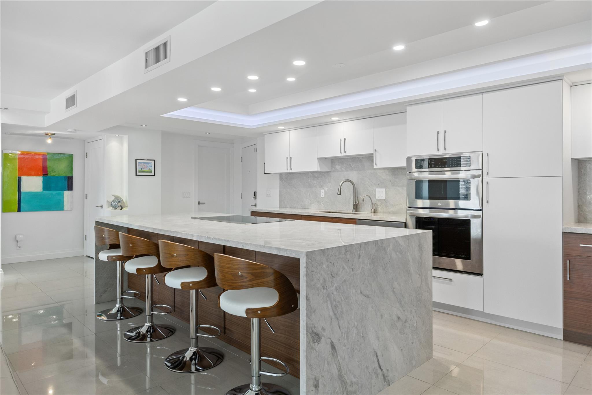 La Mer - Residential