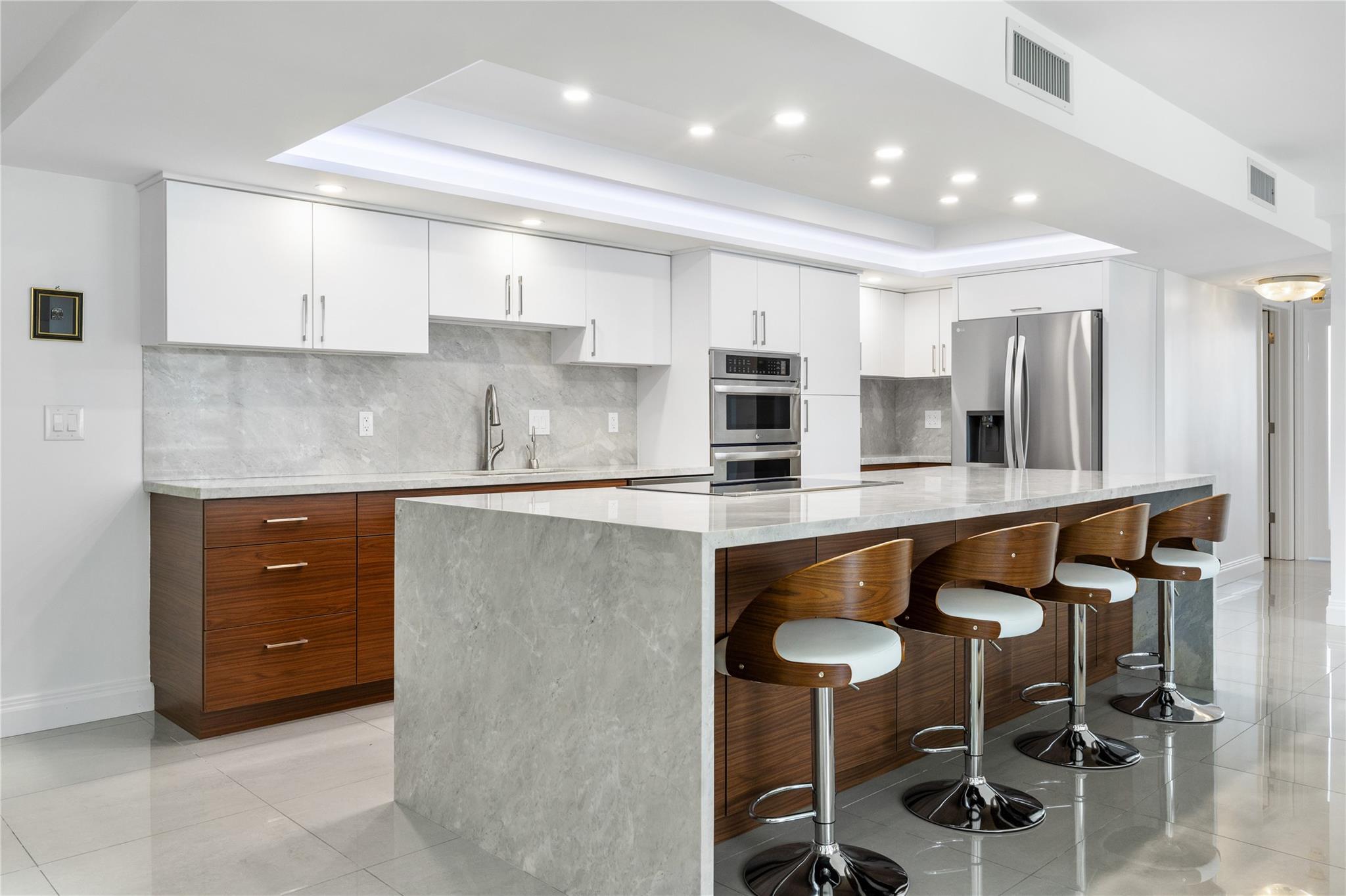 1880 S Ocean Dr TS306