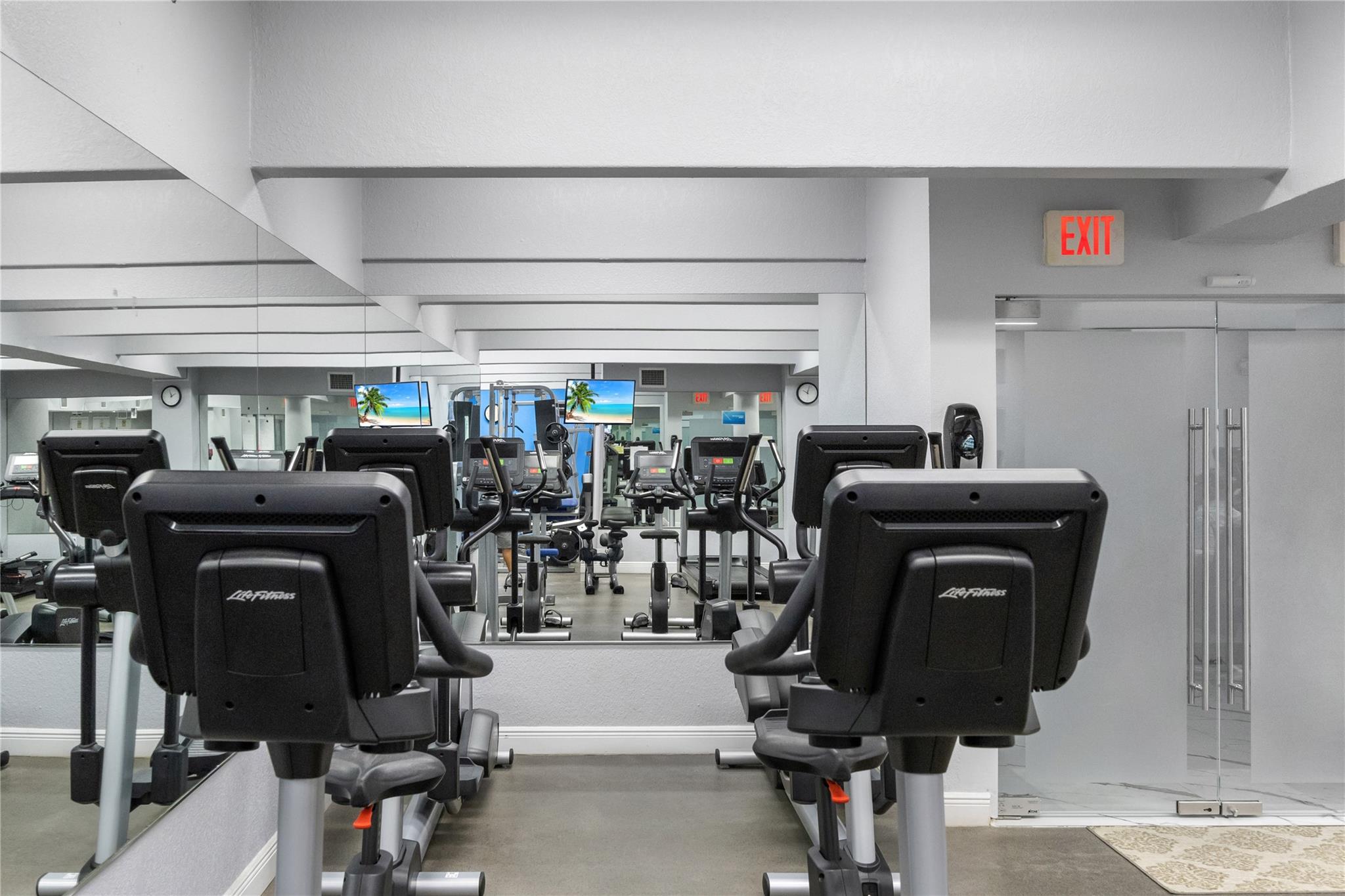 La Mer - Residential