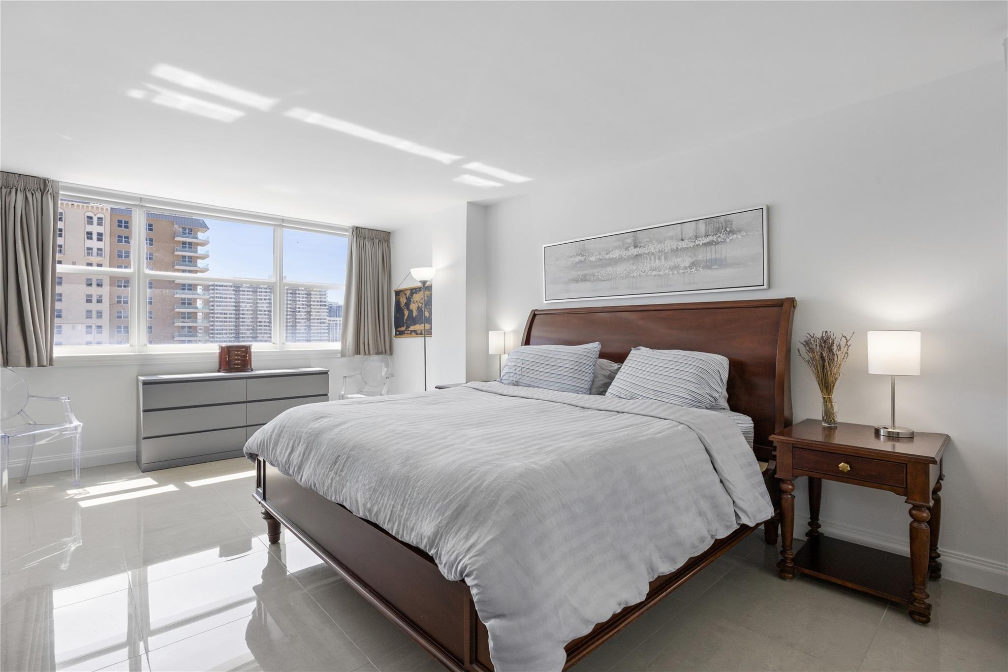 La Mer - Residential