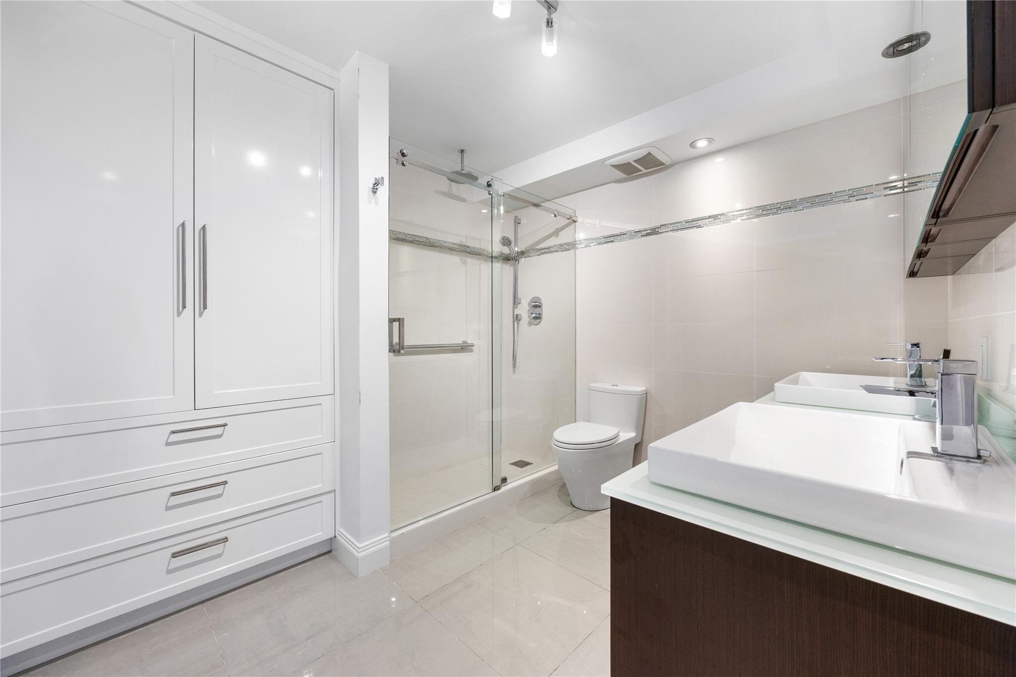 La Mer - Residential