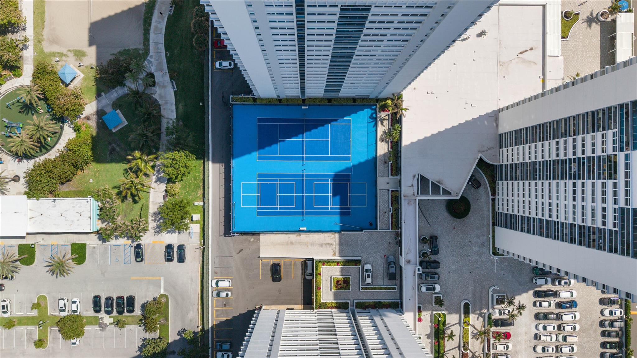 La Mer - Residential