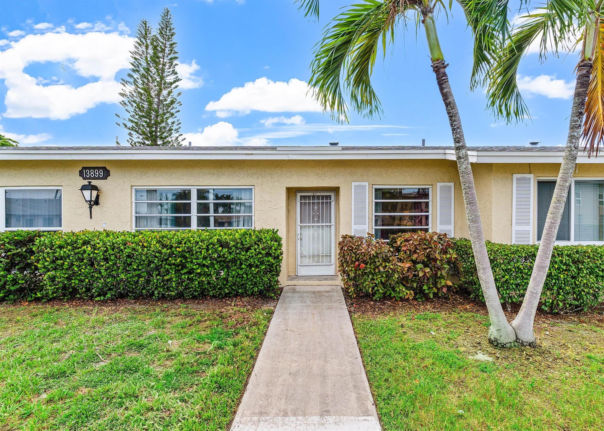 PALM GREENS AT VILLA DEL - Residential Lease