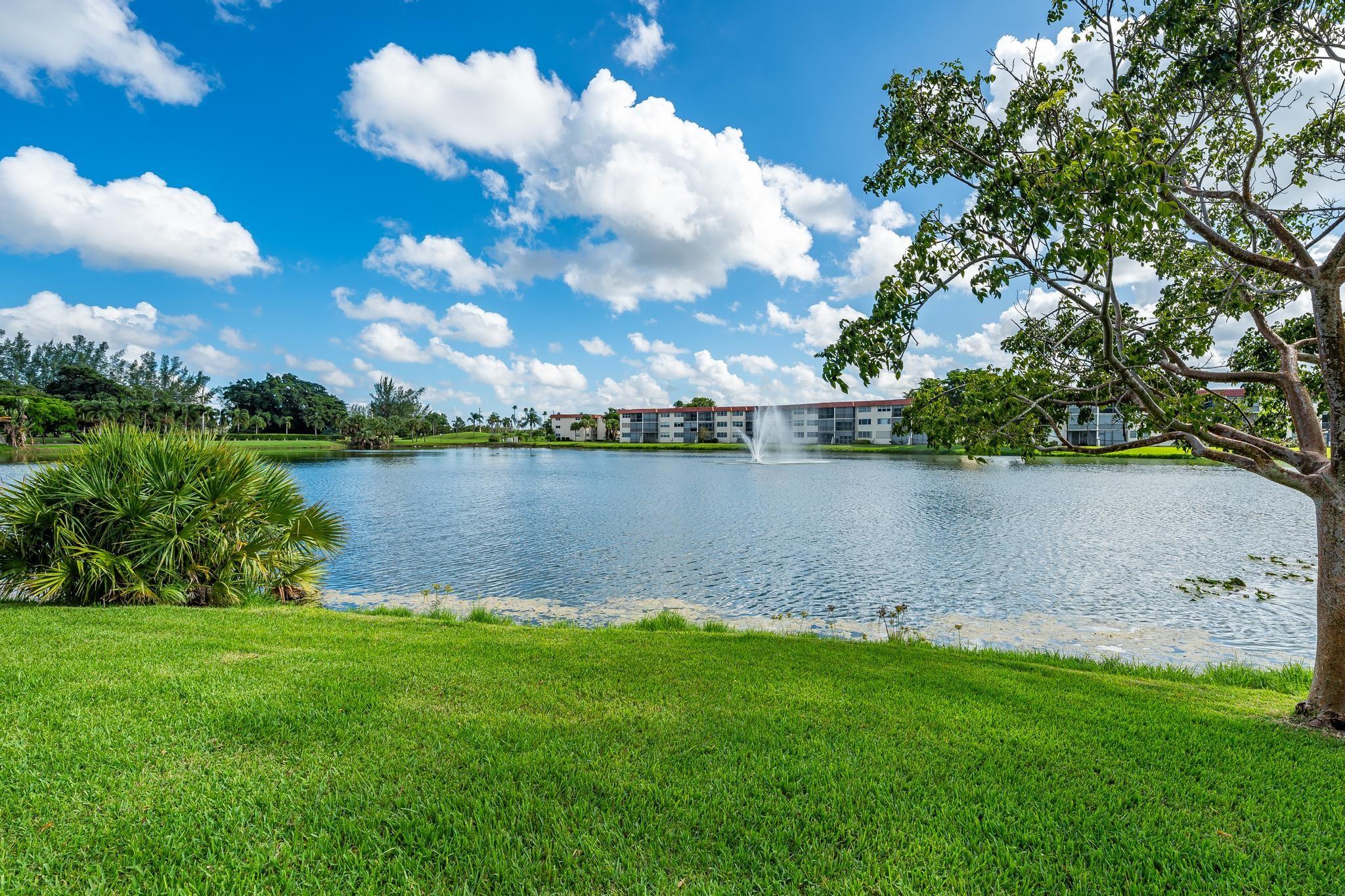 Hollybrook Golf & Tennis - Residential Lease