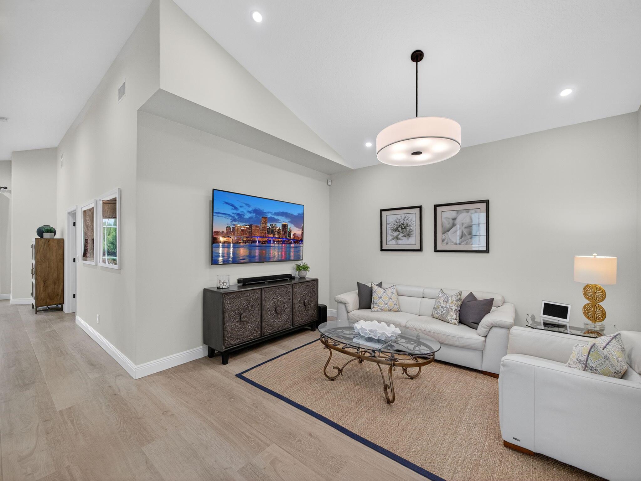 WILLOUGHBY (AKA WILLOUGHB - Residential