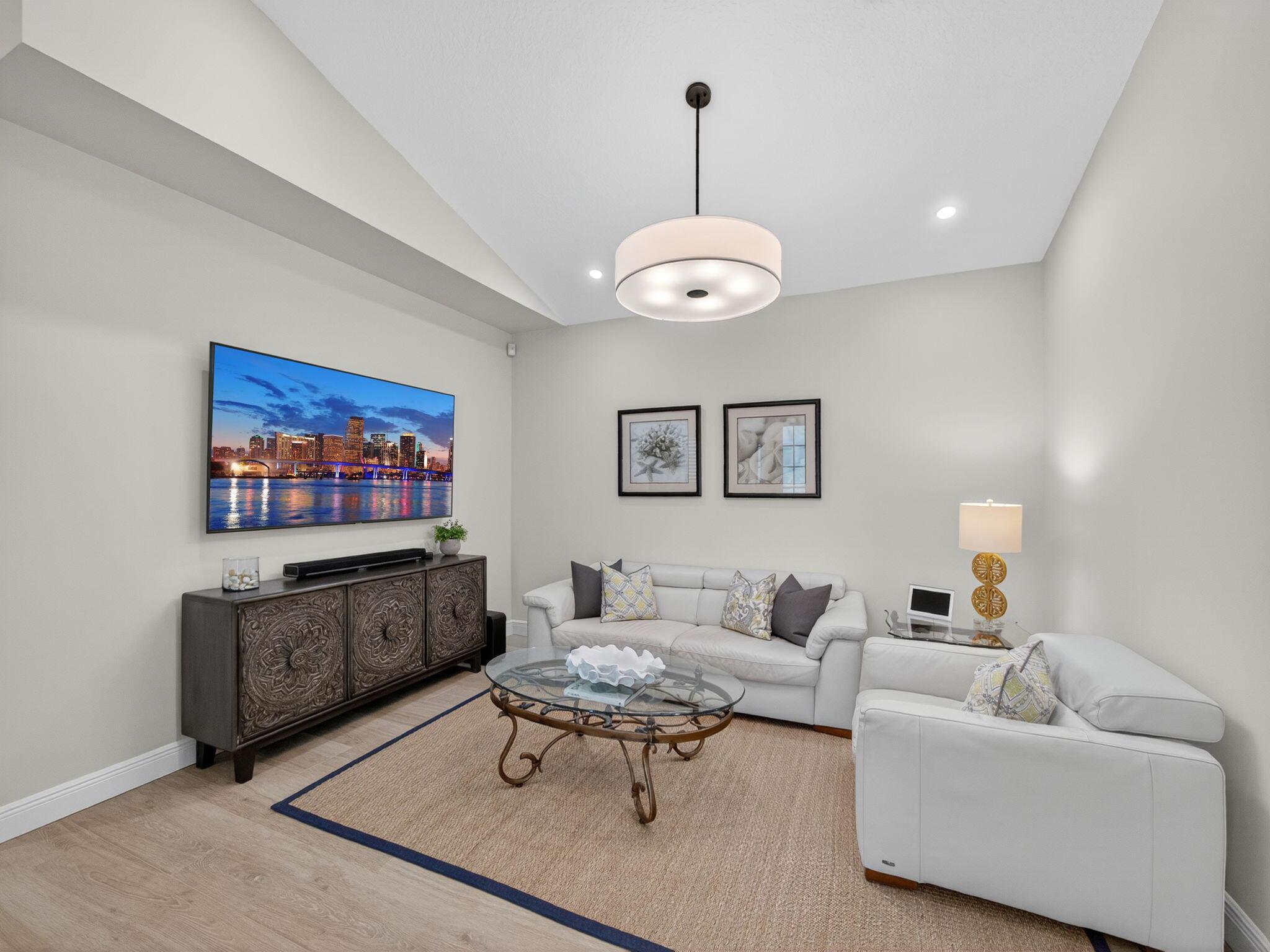 WILLOUGHBY (AKA WILLOUGHB - Residential