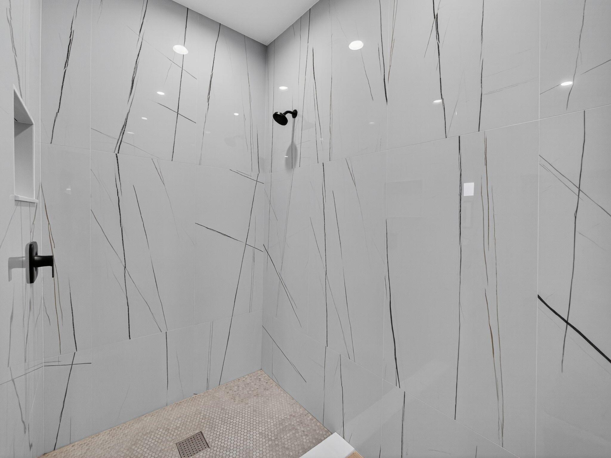 WILLOUGHBY (AKA WILLOUGHB - Residential