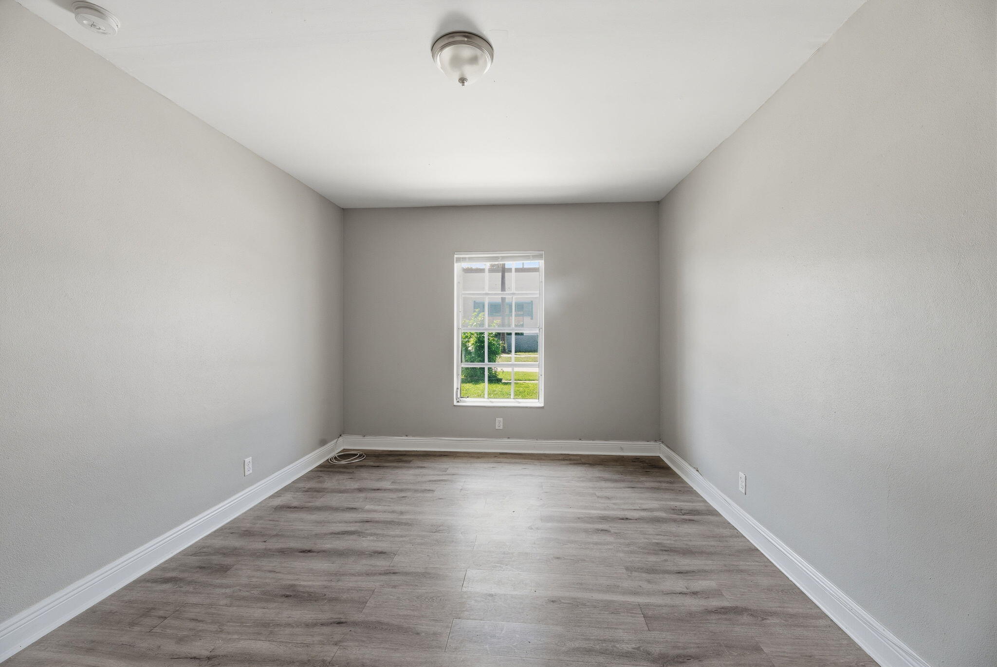 DEERFIELD BEACH ESTATES - Residential Income