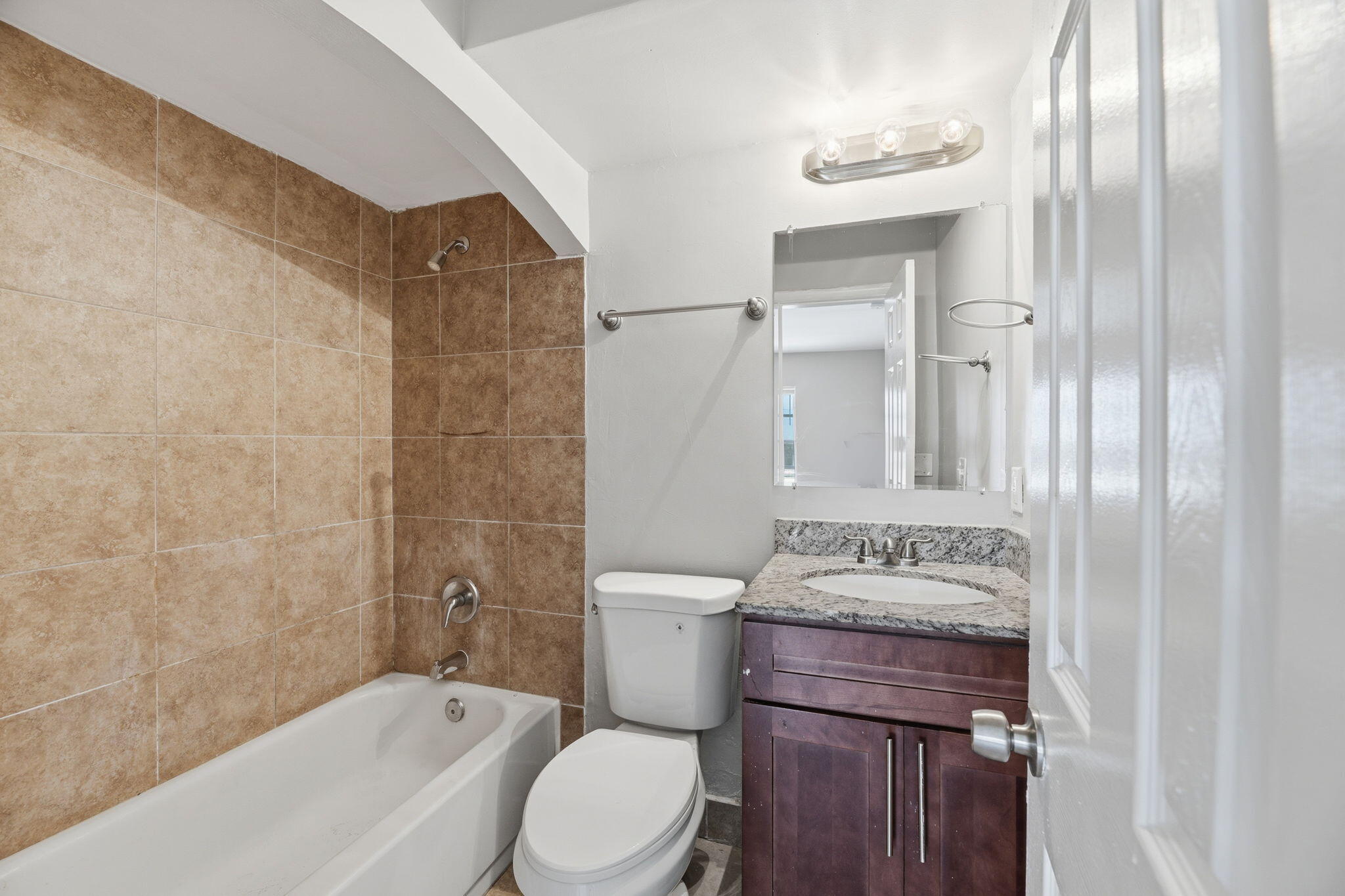 DEERFIELD BEACH ESTATES - Residential Income