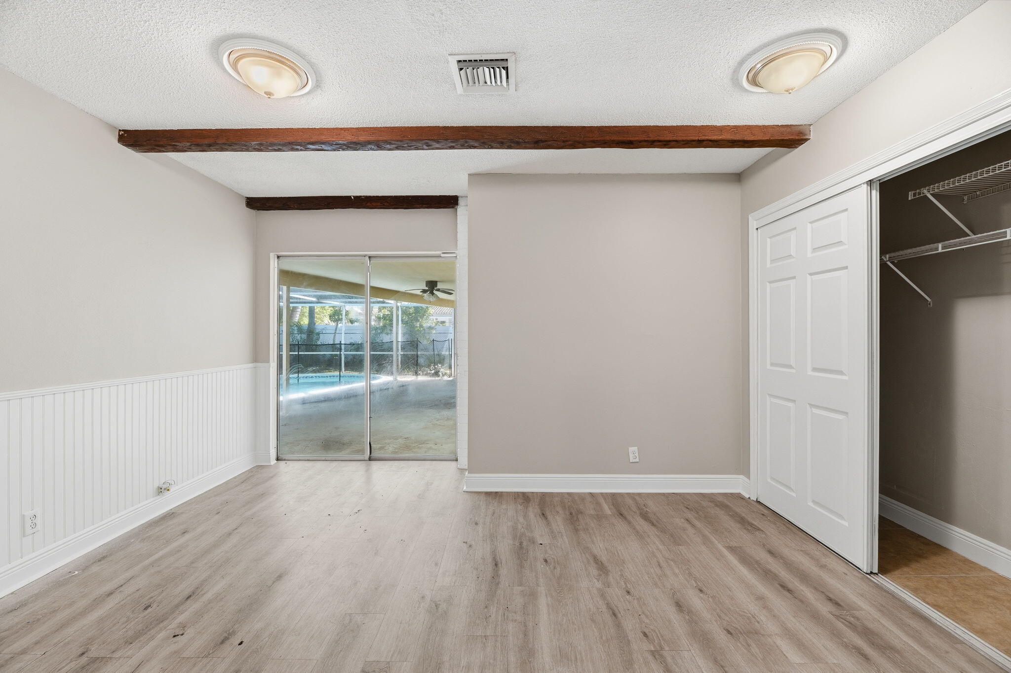 DEERFIELD BEACH ESTATES - Residential Income