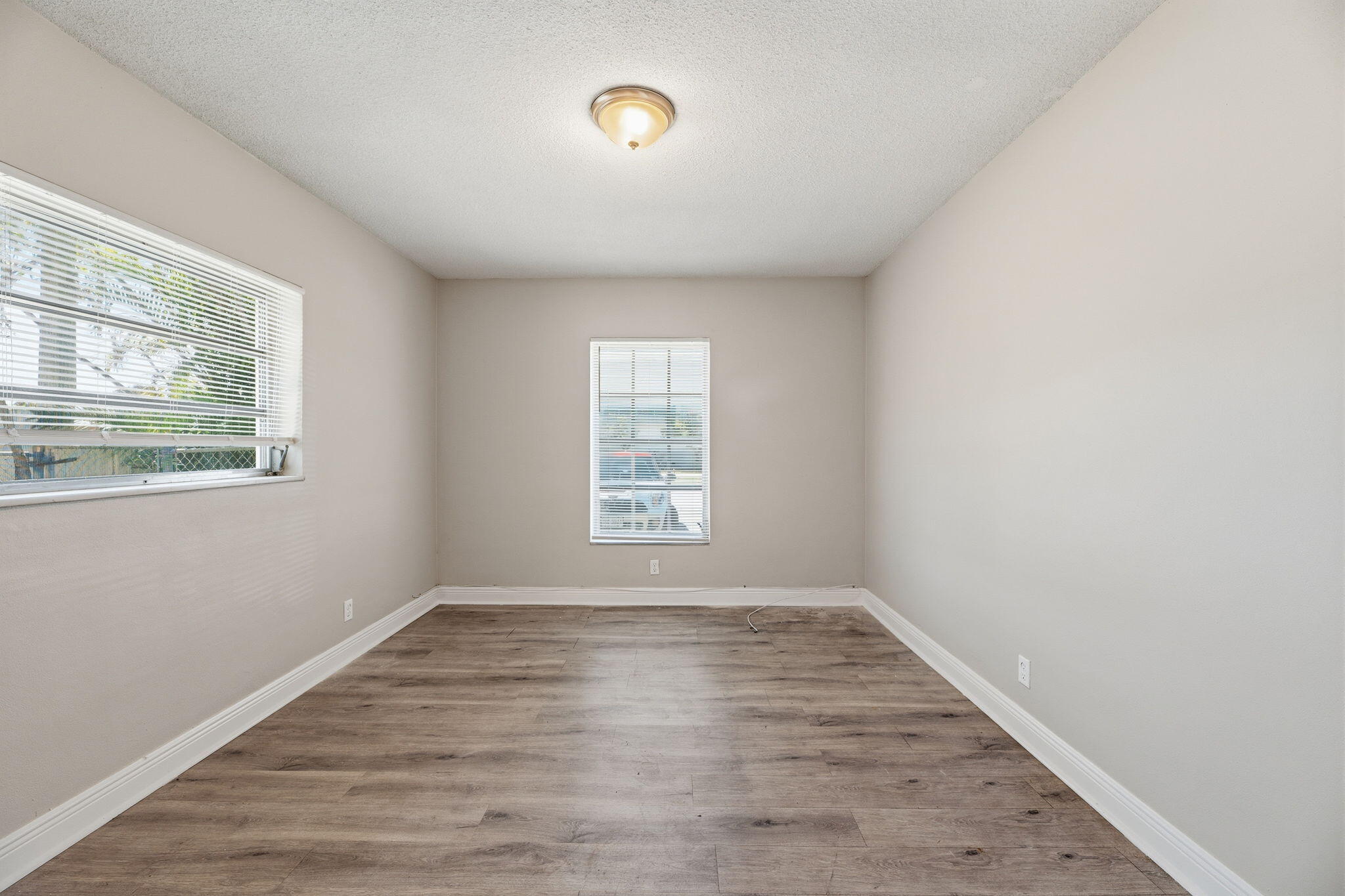 DEERFIELD BEACH ESTATES - Residential Income
