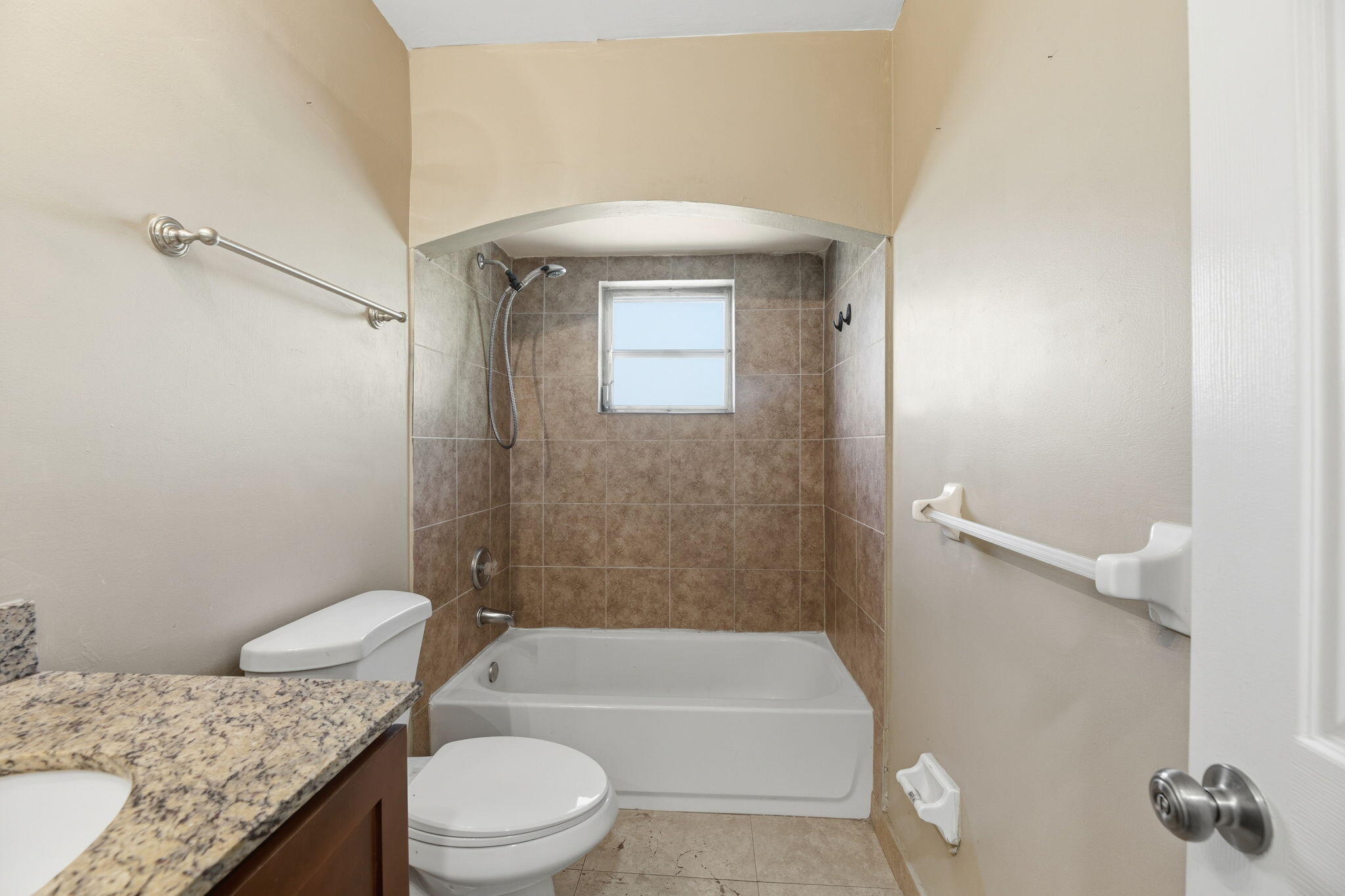 DEERFIELD BEACH ESTATES - Residential Income