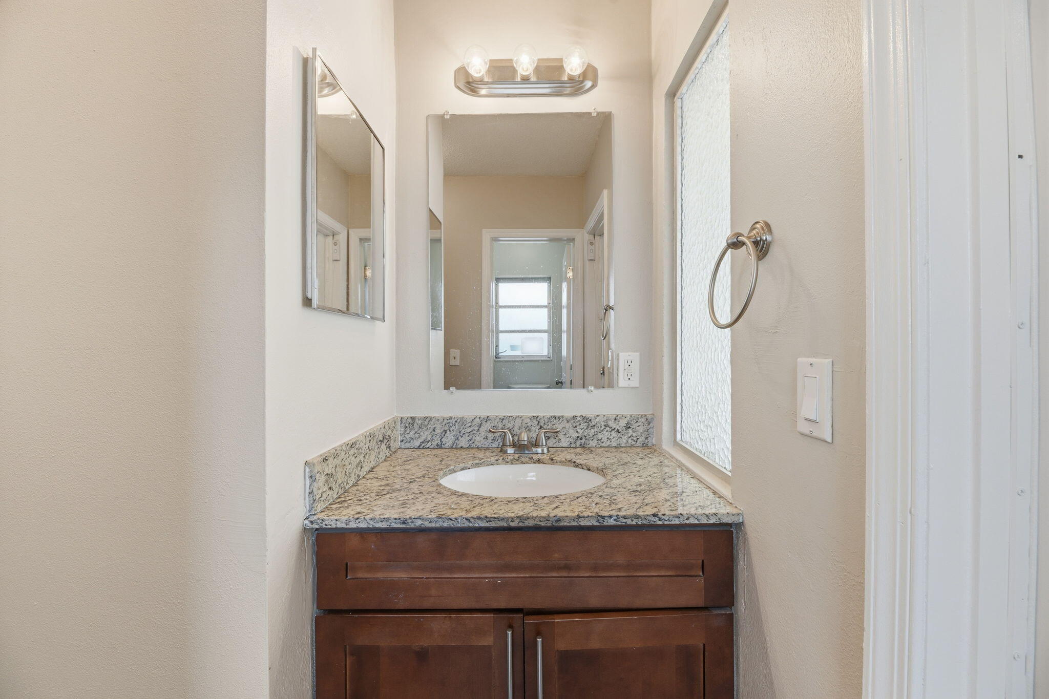 DEERFIELD BEACH ESTATES - Residential Income