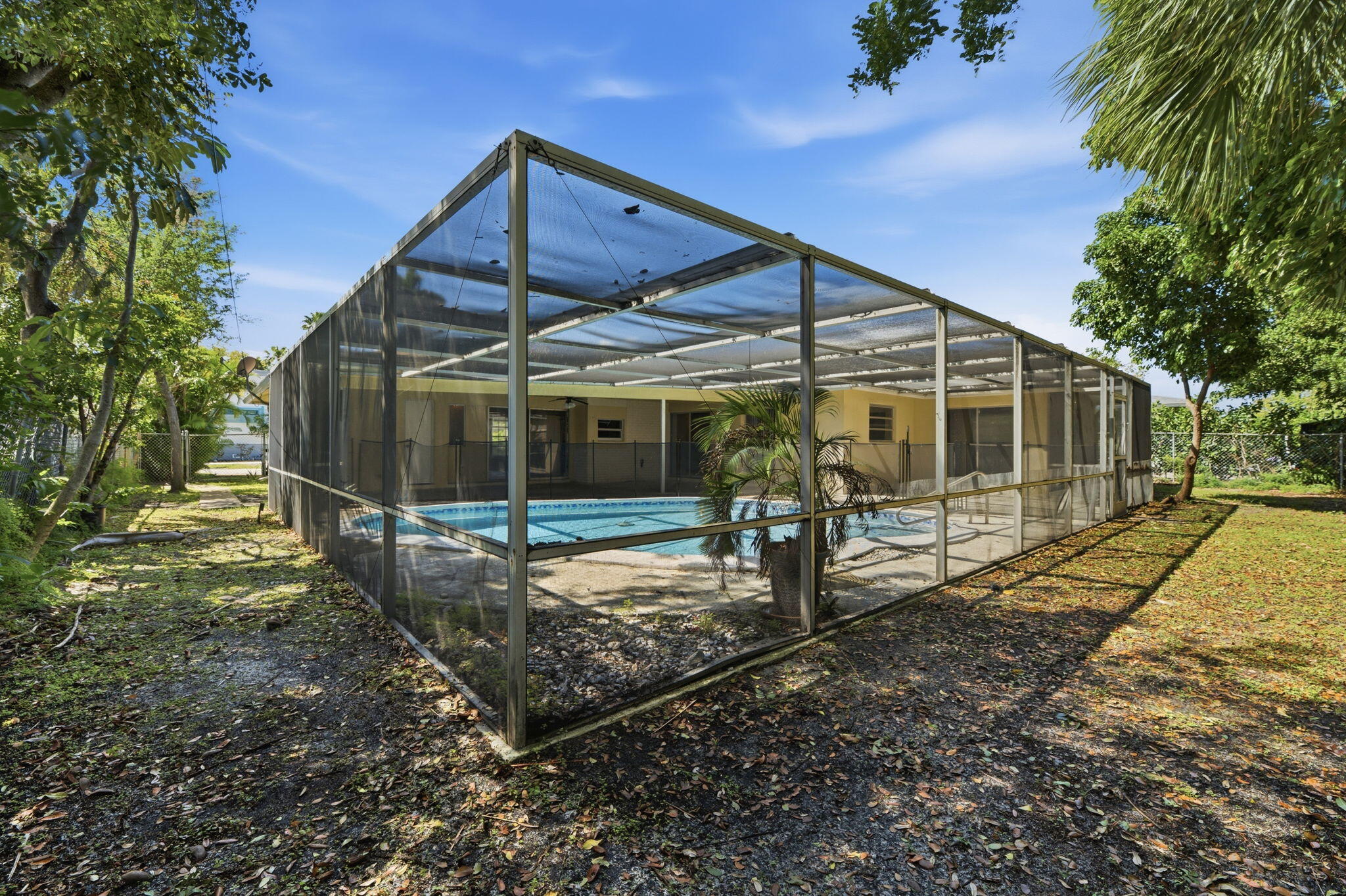 DEERFIELD BEACH ESTATES - Residential Income
