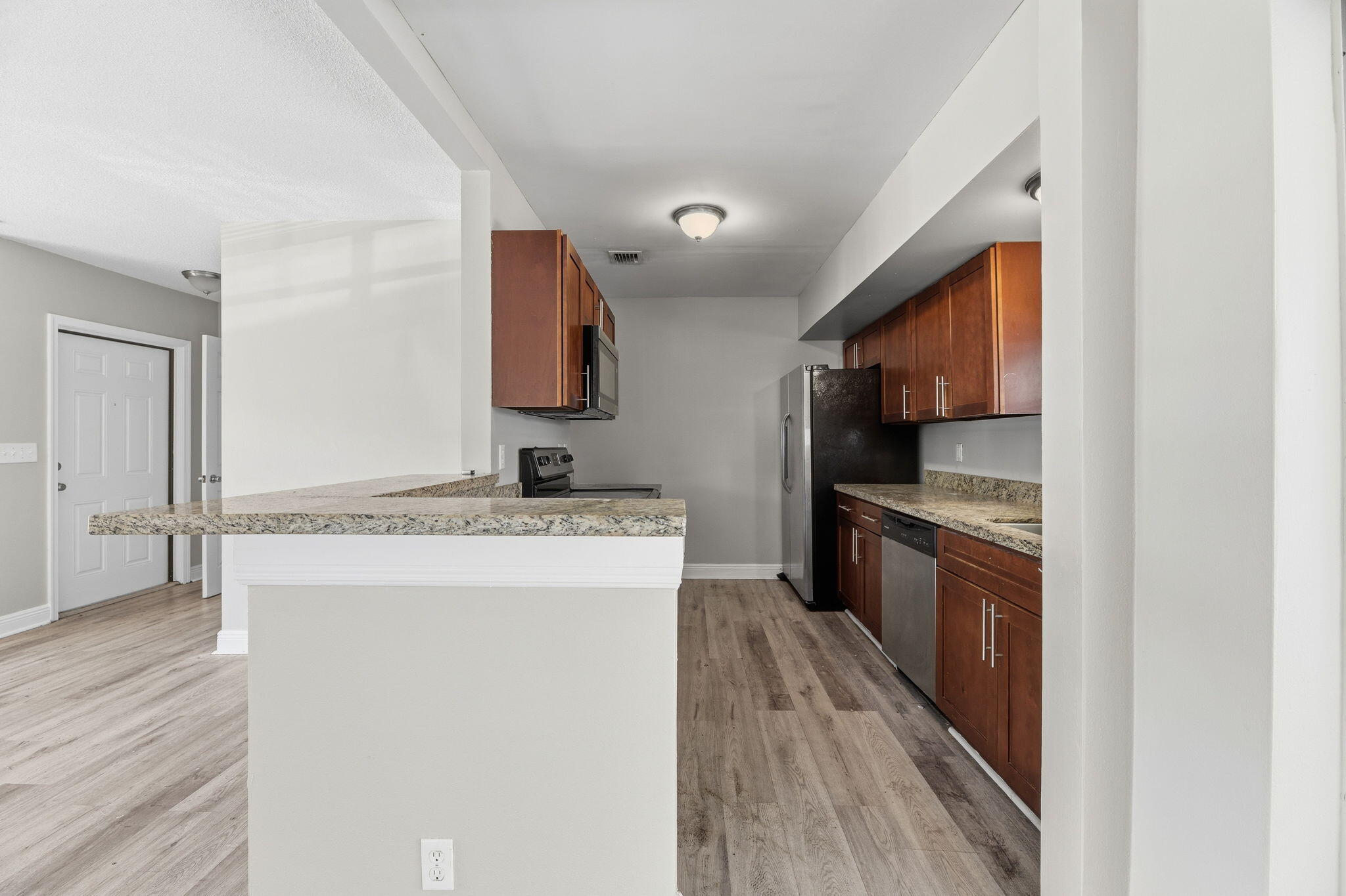 DEERFIELD BEACH ESTATES - Residential Income