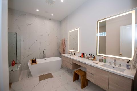 Tiny photo for 5746 Ashwood Circle W, Hollywood, FL 33312 (MLS # B26044869)