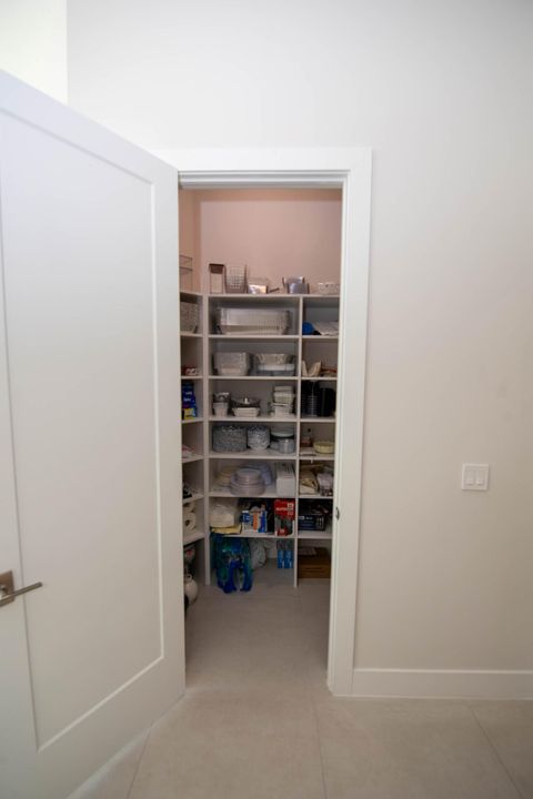 Tiny photo for 5746 Ashwood Circle W, Hollywood, FL 33312 (MLS # B26044869)