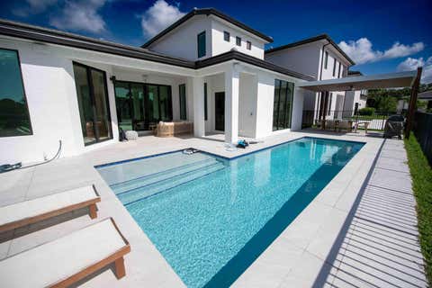 Tiny photo for 5746 Ashwood Circle W, Hollywood, FL 33312 (MLS # B26044869)