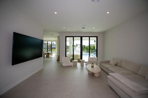 Tiny photo for 5746 Ashwood Circle W, Hollywood, FL 33312 (MLS # B26044869)