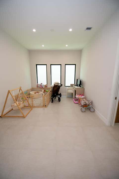 Tiny photo for 5746 Ashwood Circle W, Hollywood, FL 33312 (MLS # B26044869)