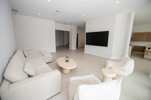 Tiny photo for 5746 Ashwood Circle W, Hollywood, FL 33312 (MLS # B26044869)