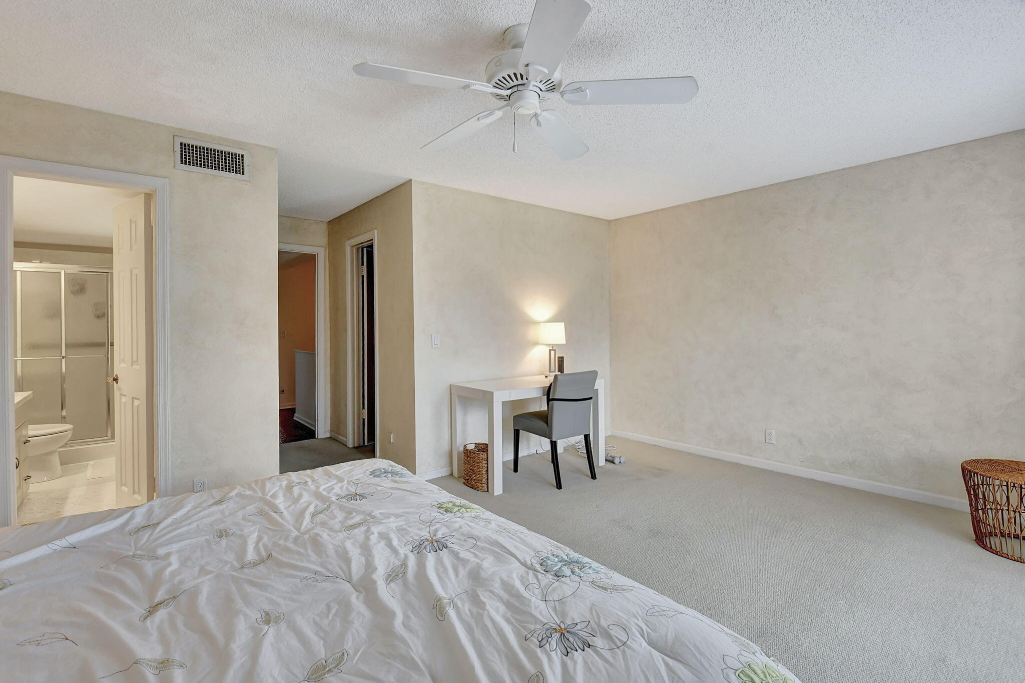 JARDIN DEL MAR CONDO - Residential