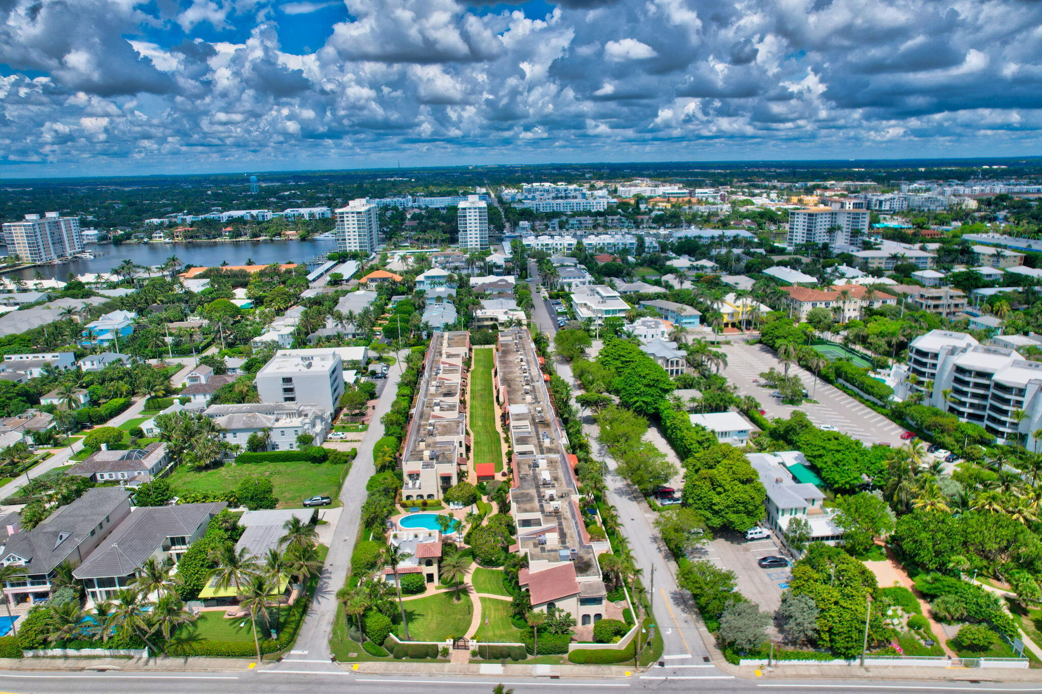 JARDIN DEL MAR CONDO - Residential