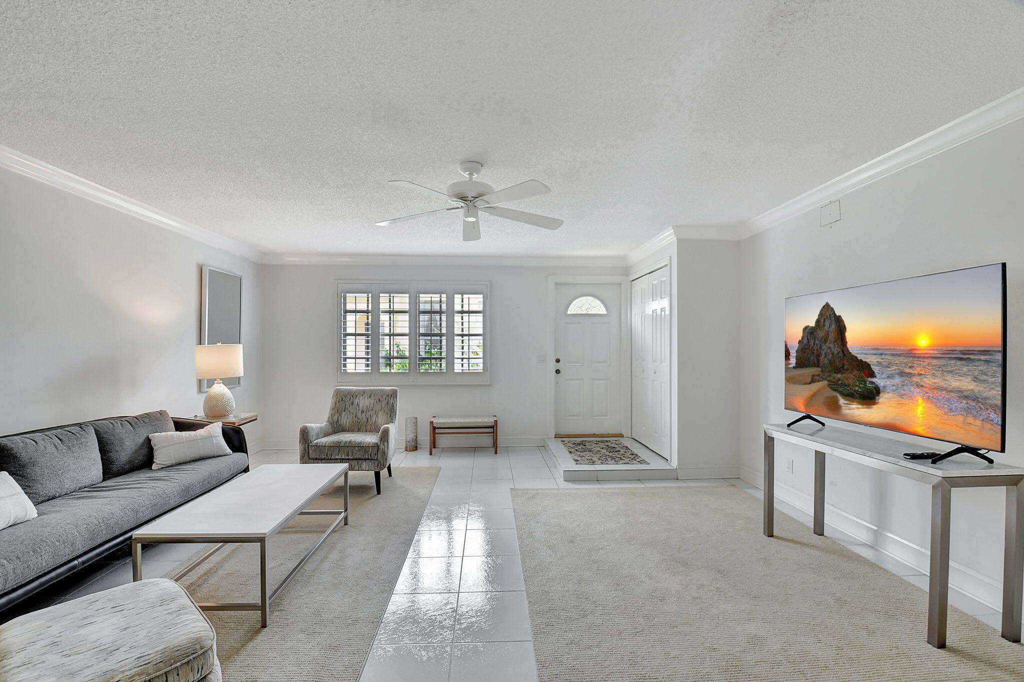 JARDIN DEL MAR CONDO - Residential