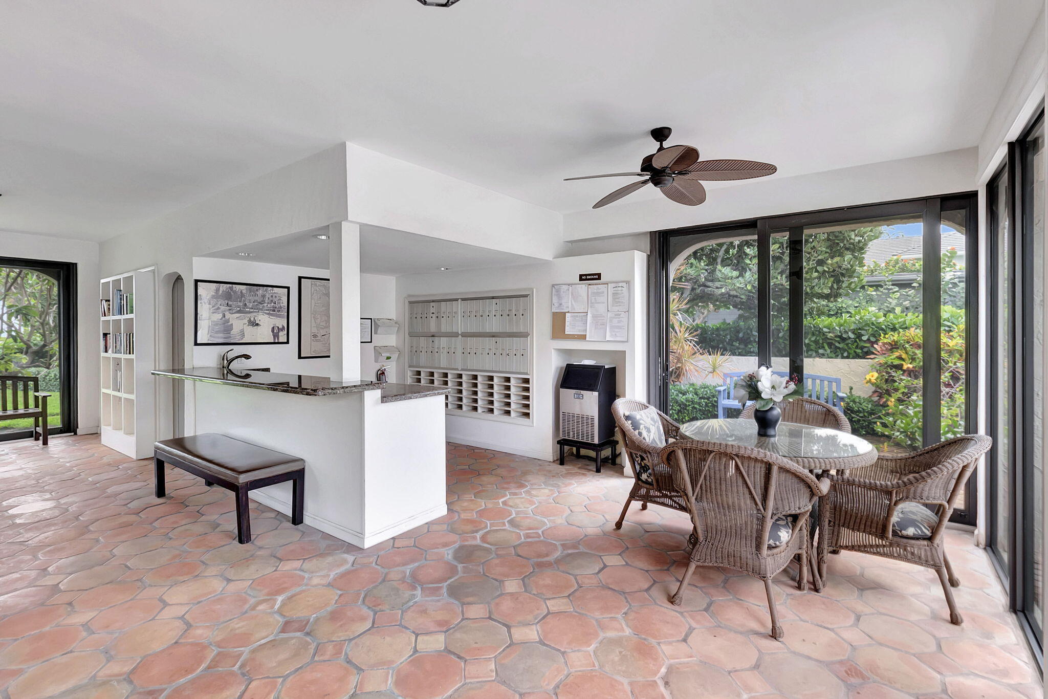 JARDIN DEL MAR CONDO - Residential