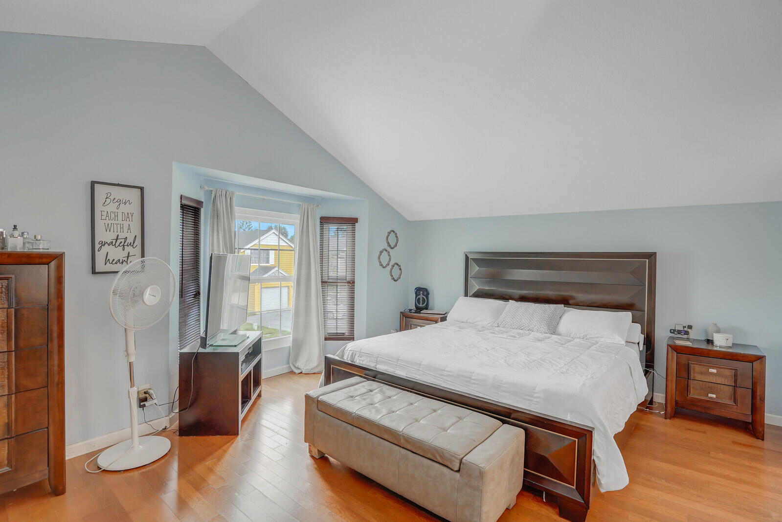 VICTORIA WOODS - Residential