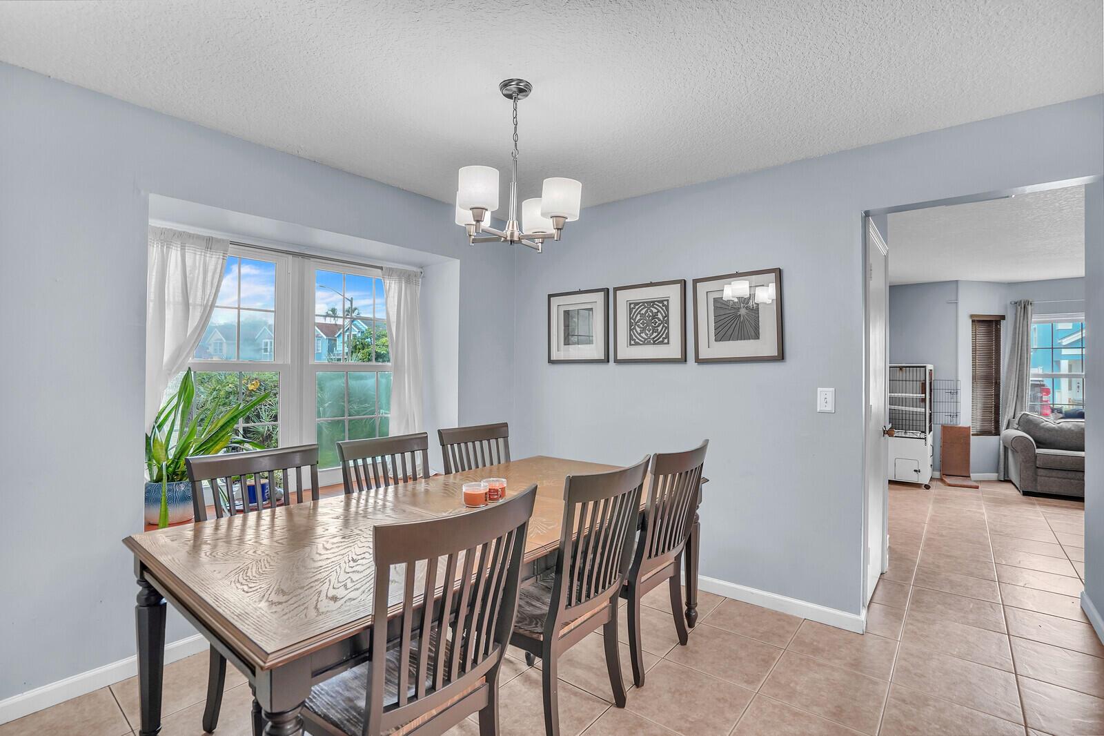 VICTORIA WOODS - Residential