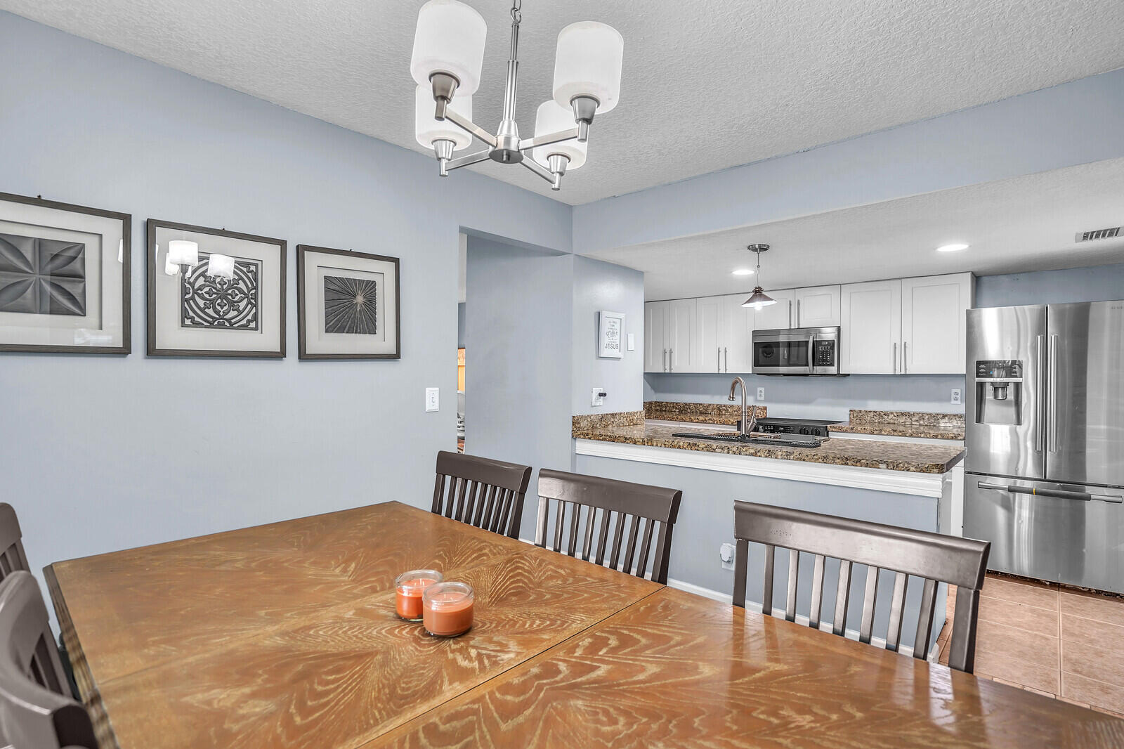 VICTORIA WOODS - Residential