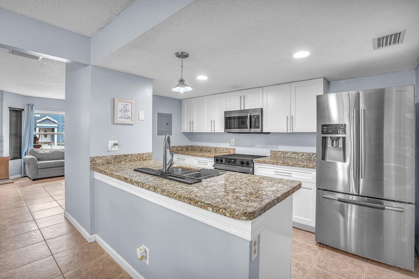 5828 Cassandra Court