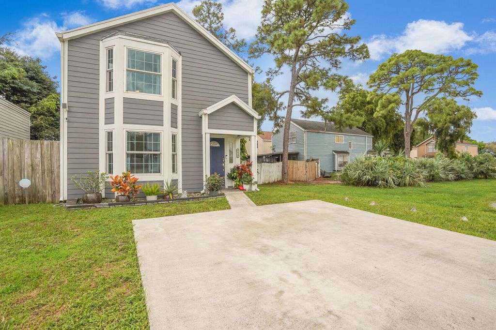 Photo of 5828 Cassandra Court, West Palm Beach, FL 33415 (MLS # R11136263)